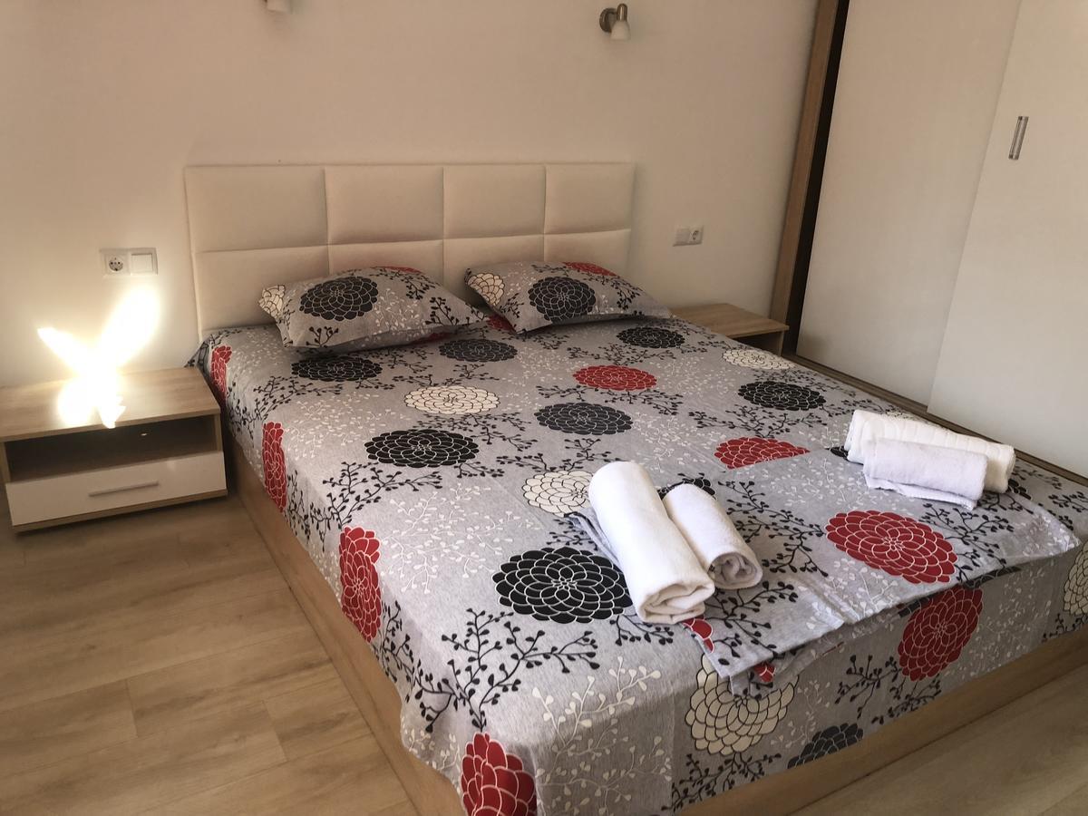Apartamenti Eli 帕莫瑞 外观 照片